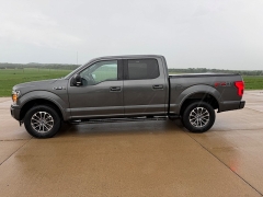 Used 2018  Ford F-150 4WD SuperCrew XLT 5 1&sol;2 at Rooster Auto Sales near Vinton&comma; IA