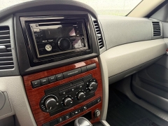 Used 2005  Jeep Grand Cherokee 4d SUV 4WD Limited at Rooster Auto Sales near Vinton&comma; IA