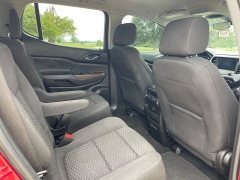 Used 2017 GMC Acadia 4d SUV FWD SLE-2 V6 at Rooster Auto Sales near Vinton, IA