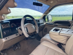 Used 2002 Ford Super Duty F-250 4WD Supercab Lariat at Rooster Auto Sales near Vinton, IA