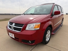 Used 2010  Dodge Grand Caravan 4dr Wgn SXT at Rooster Auto Sales near Vinton&comma; IA