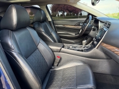 Used 2017  Nissan Maxima 4d Sedan Platinum at Rooster Auto Sales near Vinton&comma; IA