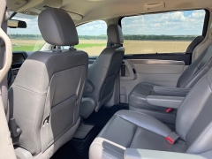 Used 2010 Volkswagen Routan 4dr Wgn SE at Rooster Auto Sales near Vinton, IA