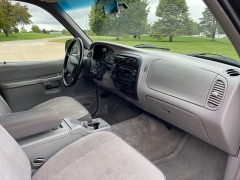 Used 1995 Ford Explorer 4d SUV 4WD XL at Rooster Auto Sales near Vinton, IA