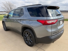 Used 2021  Chevrolet Traverse AWD 4dr RS at Rooster Auto Sales near Vinton&comma; IA