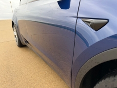 Used 2021  Tesla Model Y Long Range AWD at Rooster Auto Sales near Vinton&comma; IA