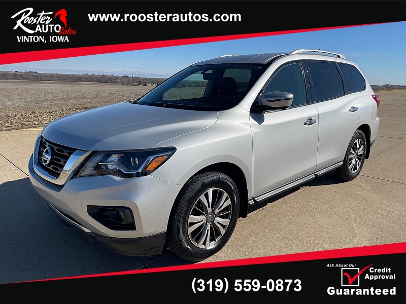 Used 2017  Nissan Pathfinder 4d SUV 4WD SL at Rooster Auto Sales near Vinton, IA