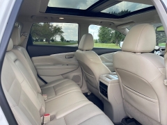 Used 2017 Nissan Murano 4d SUV AWD SL at Rooster Auto Sales near Vinton, IA