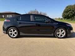 Used 2012  Chevrolet Volt 4d Hatchback Premium at Rooster Auto Sales near Vinton&comma; IA