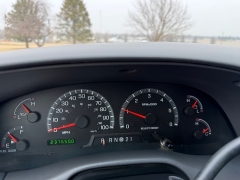 Used 2001  Ford F-150 4WD SuperCrew XLT at Rooster Auto Sales near Vinton&comma; IA