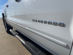 Used 2015 Chevrolet Silverado 1500 4WD Crew Cab LT Z71 at Rooster Auto Sales near Vinton, IA