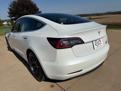 Used 2020  Tesla Model 3 Long Range AWD at Rooster Auto Sales near Vinton&comma; IA