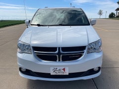 Used 2016 Dodge Grand Caravan 4d Wagon SXT at Rooster Auto Sales near Vinton, IA