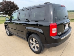 Used 2017  Jeep Patriot 4d SUV 4WD High Altitude at Rooster Auto Sales near Vinton&comma; IA