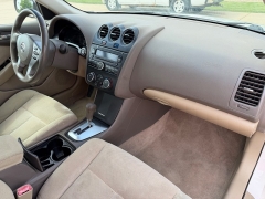 Used 2007  Nissan Altima 4d Sedan SL 2&period;5L at Rooster Auto Sales near Vinton&comma; IA