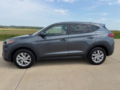 Used 2019  Hyundai Tucson 4d SUV AWD SE at Rooster Auto Sales near Vinton&comma; IA