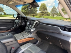 Used 2016  Chevrolet Suburban 4d SUV RWD LTZ at Rooster Auto Sales near Vinton&comma; IA