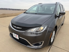 Used 2018  Chrysler Pacifica 4d Wagon Touring L Plus at Rooster Auto Sales near Vinton&comma; IA