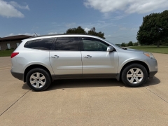 Used 2011  Chevrolet Traverse 4d SUV FWD LT1 at Rooster Auto Sales near Vinton&comma; IA