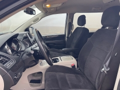 Used 2015  Dodge Grand Caravan 4d Wagon SXT at Rooster Auto Sales near Vinton&comma; IA