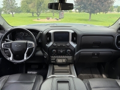 Used 2019  Chevrolet Silverado 1500 4WD Crew Cab LT Trail Boss at Rooster Auto Sales near Vinton&comma; IA