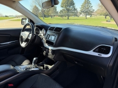 Used 2018  Dodge Journey 4d SUV FWD SE at Rooster Auto Sales near Vinton&comma; IA