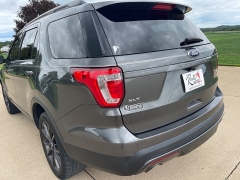 Used 2017 Ford Explorer 4d SUV 4WD XLT Ecoboost at Rooster Auto Sales near Vinton, IA