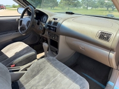 Used 1998  Toyota Corolla 4d Sedan LE AT at Rooster Auto Sales near Vinton&comma; IA