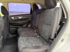 Used 2014  Nissan Rogue 4d SUV AWD SL at Rooster Auto Sales near Vinton&comma; IA