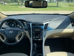 Used 2013 Hyundai Sonata 4d Sedan GLS at Rooster Auto Sales near Vinton, IA