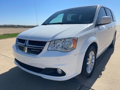 Used 2019 Dodge Grand Caravan 4d Wagon SXT at Rooster Auto Sales near Vinton, IA