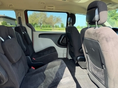 Used 2014  Dodge Grand Caravan 4d Wagon SXT 30th Anniversary at Rooster Auto Sales near Vinton&comma; IA