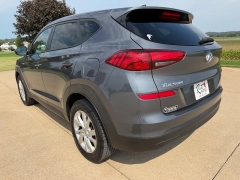 Used 2019  Hyundai Tucson 4d SUV AWD SE at Rooster Auto Sales near Vinton&comma; IA