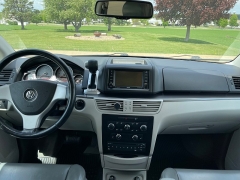 Used 2010 Volkswagen Routan 4dr Wgn SE at Rooster Auto Sales near Vinton, IA
