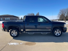Used 2008  Chevrolet Silverado 1500 4WD Crew Cab LT2 at Rooster Auto Sales near Vinton&comma; IA
