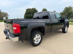 Used 2010  Chevrolet Silverado 1500 4WD Ext Cab LT at Rooster Auto Sales near Vinton&comma; IA