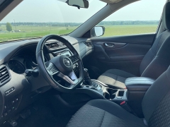 Used 2018 Nissan Rogue 4d SUV AWD SV at Rooster Auto Sales near Vinton, IA