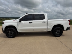 Used 2019  Chevrolet Silverado 1500 4WD Crew Cab LT Trail Boss at Rooster Auto Sales near Vinton&comma; IA