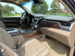Used 2016  Chevrolet Suburban 4d SUV 4WD LTZ at Rooster Auto Sales near Vinton&comma; IA