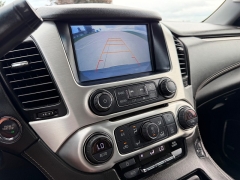 Used 2017  GMC Yukon 4d SUV 4WD SLT at Rooster Auto Sales near Vinton&comma; IA