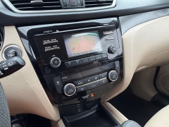 Used 2016  Nissan Rogue 4d SUV AWD SV at Rooster Auto Sales near Vinton&comma; IA