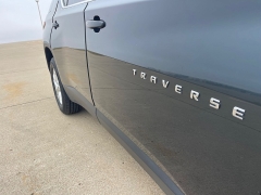 Used 2019  Chevrolet Traverse 4d SUV FWD LT Cloth w/1LT at Rooster Auto Sales near Vinton, IA