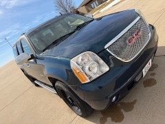 Used 2007  GMC Yukon XL 1500 SUV 4WD Denali at Rooster Auto Sales near Vinton&comma; IA
