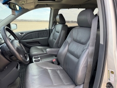 Used 2006  Honda Odyssey 5d Wagon Touring RES & Nav at Rooster Auto Sales near Vinton&comma; IA