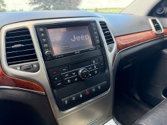 Used 2011  Jeep Grand Cherokee 4d SUV 4WD Limited at Rooster Auto Sales near Vinton&comma; IA