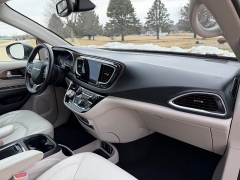 Used 2018  Chrysler Pacifica 4d Wagon Touring L Plus at Rooster Auto Sales near Vinton&comma; IA