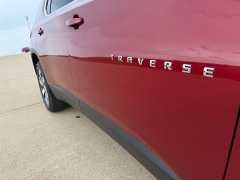 Used 2018  Chevrolet Traverse 4d SUV FWD LT Leather at Rooster Auto Sales near Vinton&comma; IA