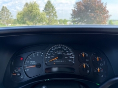 Used 2006  Chevrolet Silverado 2500 4WD Crew Cab HD LS at Rooster Auto Sales near Vinton&comma; IA