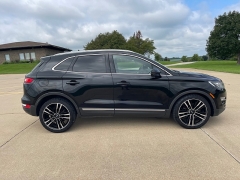 Used 2017 Lincoln MKC 4d SUV AWD Reserve at Rooster Auto Sales near Vinton, IA