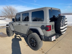 Used 2018  Jeep Wrangler Unlimited 4d SUV 4WD Sahara at Rooster Auto Sales near Vinton&comma; IA